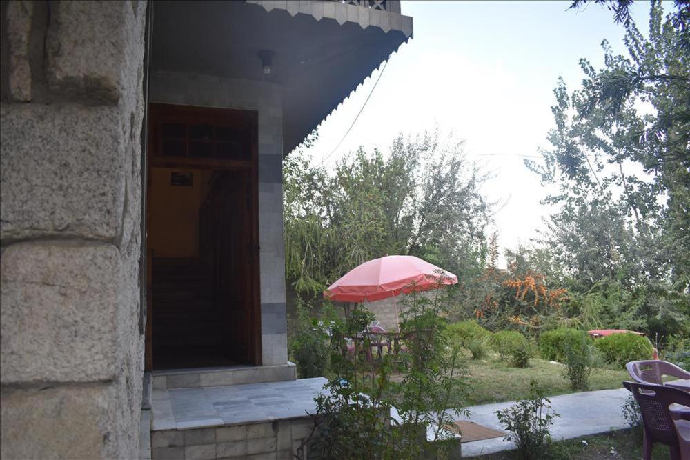 Cozy Lodge Gilgit Kültér fotó